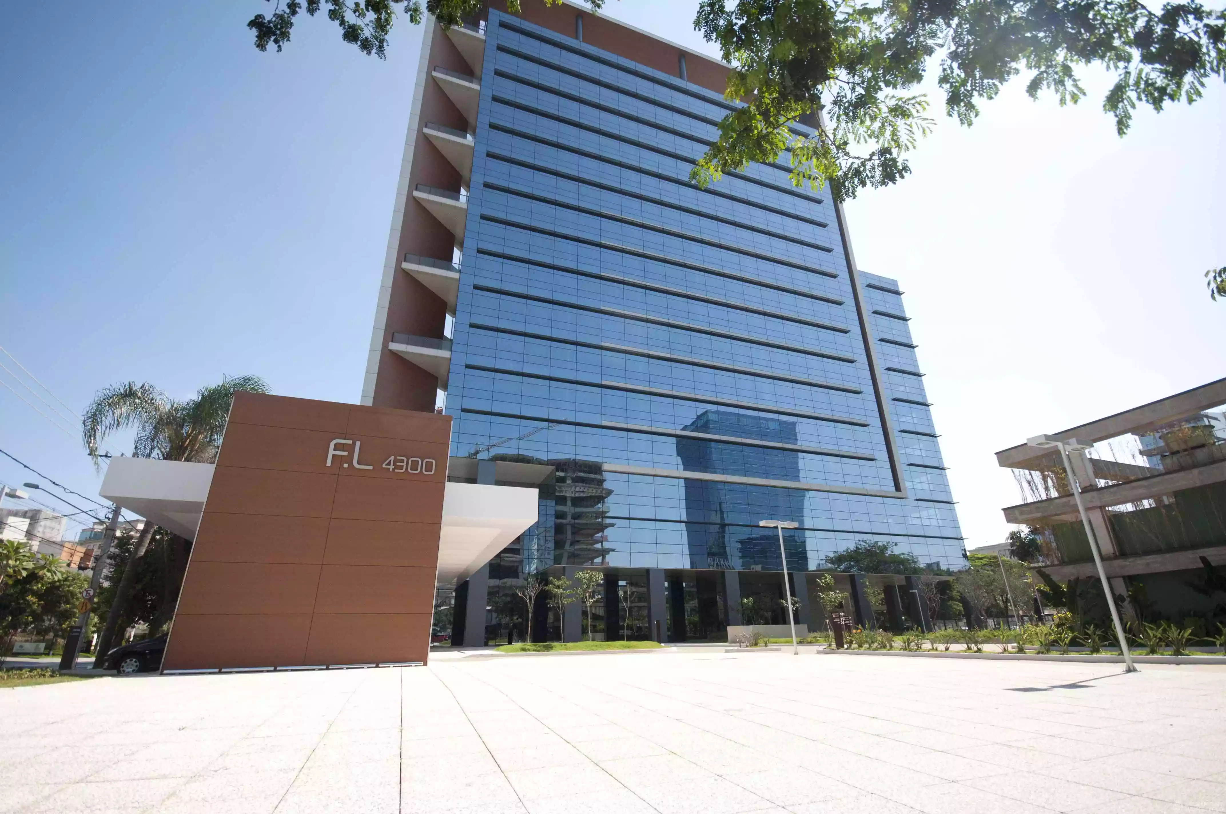 FL Office — Edifício corporativo em Faria Lima, São Paulo